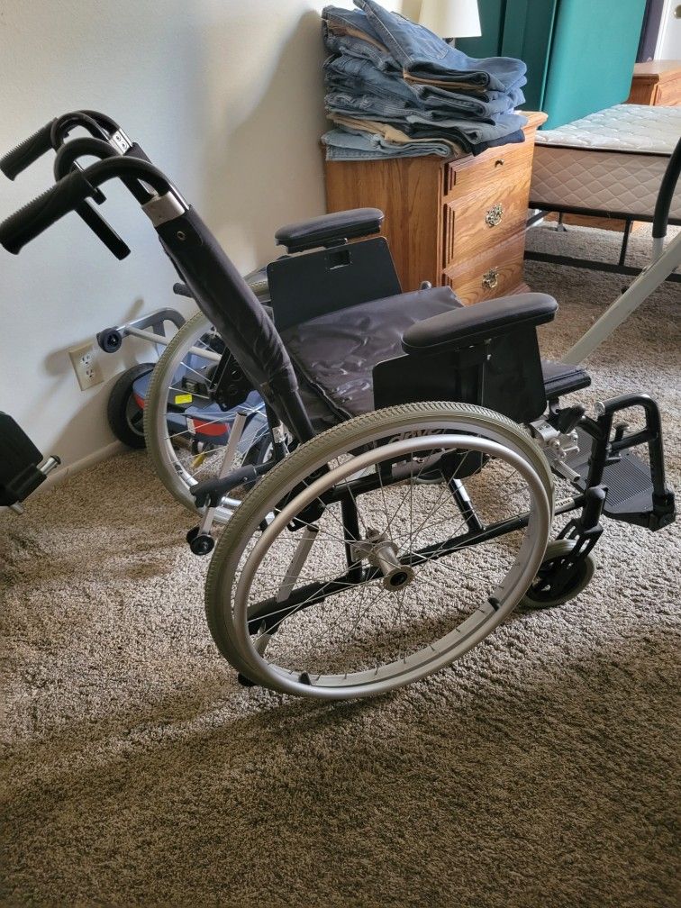 Drive Cougar Series Wheelchair NEW