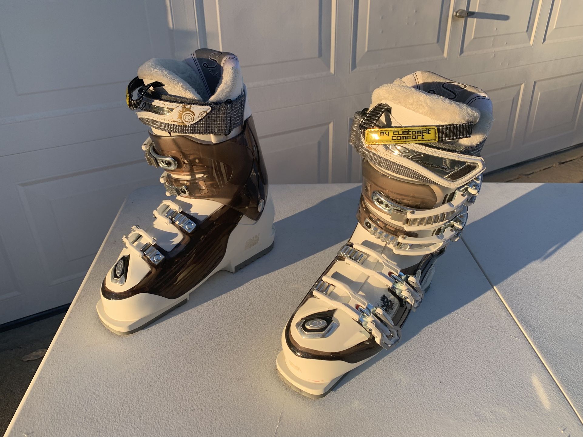Ladies Salomon Ski Boots