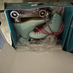 Moxie Roller Skates Brand New Size 9