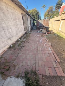 Free bricks