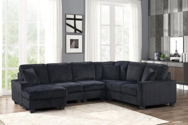 Brand New Comfortable & stylish 5 Pc black Luxurious plush Modular sectional sofa