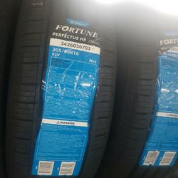 Set Of New Tires 215 65 16