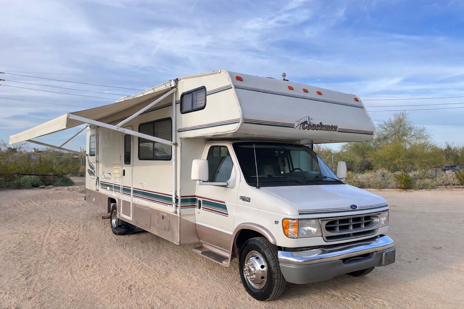 1999 Coachmen Santara Class C Motorhome. for Sale in Phoenix, AZ - OfferUp