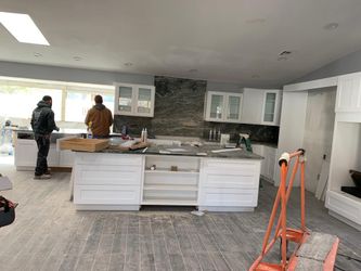 White Kitchen Cabinets & Bathroom Vanities