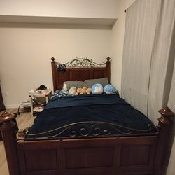 Full Wood Queen Size Bed Frame + Dresser