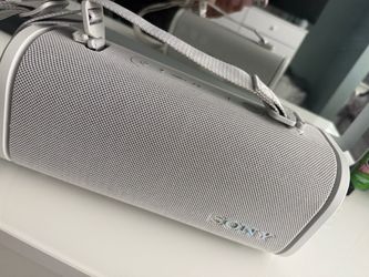 Sony ULT speaker