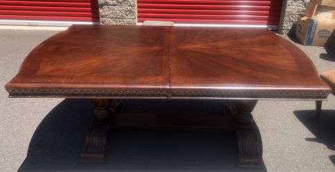 Ashley Dining Set
