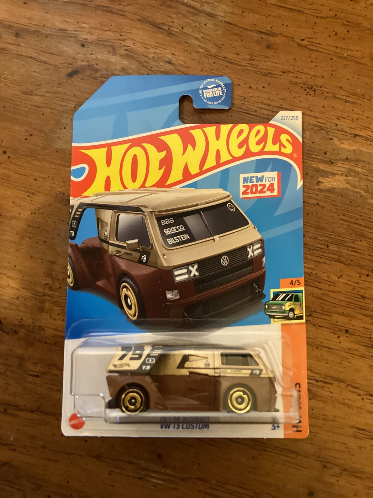HOT WHEELS 2024 #227 GOLD BROWN VW T3 CUSTOM VOLKSWAGEN TRANSPORTER DELIVERY VAN