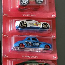 Hot Wheels Disney Mickey Mouse Set 