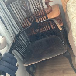 Antique Oversized Chair 