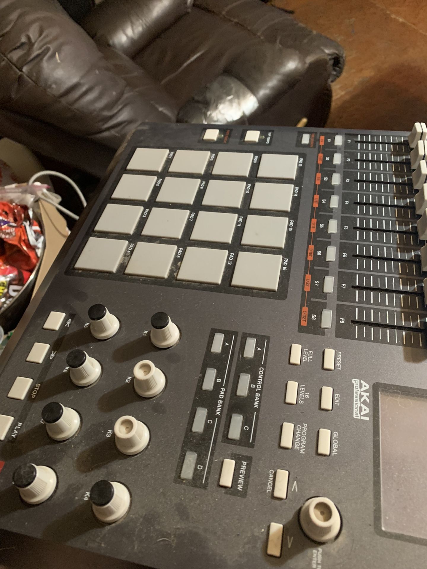 Dj Equipment - Musical instruments