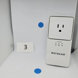 Netgear XAV2501 Powerline AV+ 200 Adapter with Pass-Thru Outlet - Tested