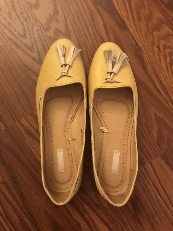 Kenneth Cole Flats