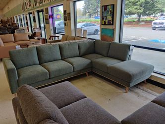 Albina Eucalyptus Sectional