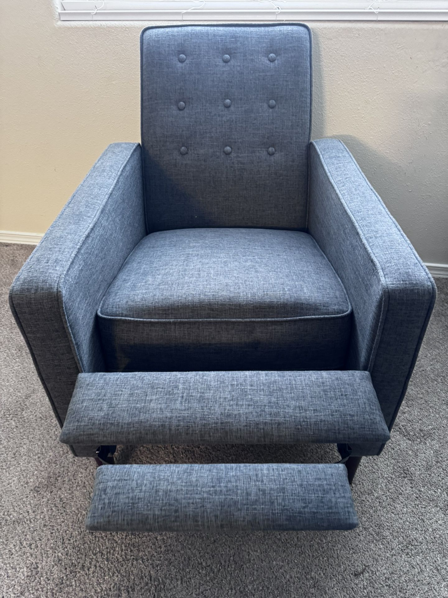 Recliner Chair 