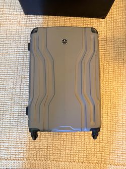 TAG Hard Shell Spinner Luggage Suitcase