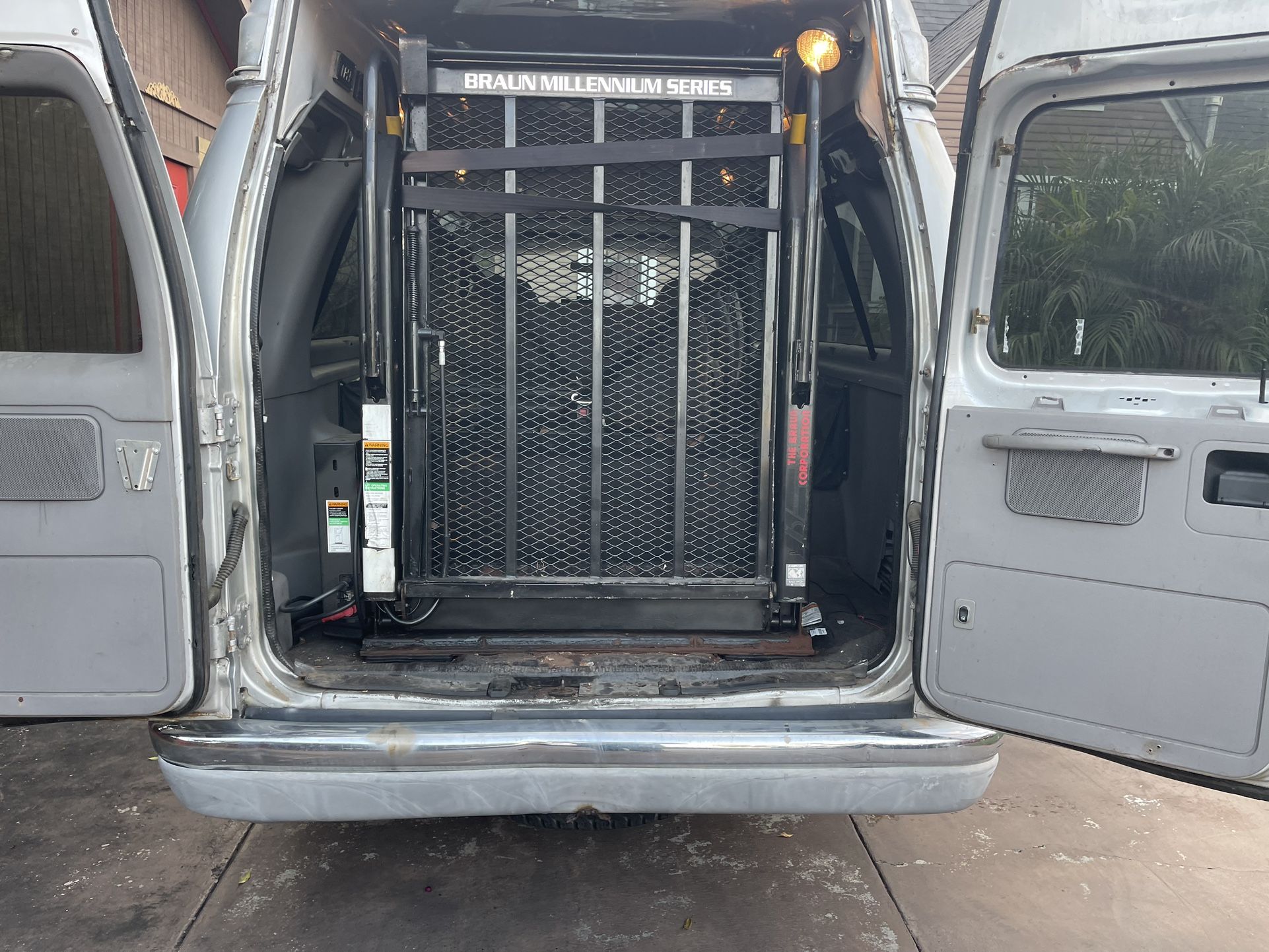 Vendo Ráca Sube Y Baja Es Eléctrica Y Manual Sin Garantías