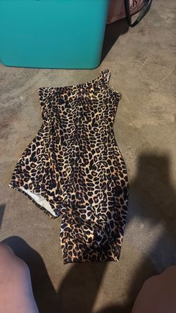 Leopard Print One-Shoulder Swimsuit