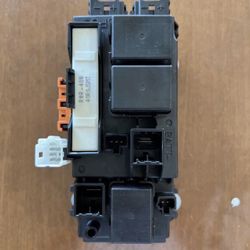 OEM Power Relay ASSY for Kia Optima Hybrid 2.OL 2017-2020