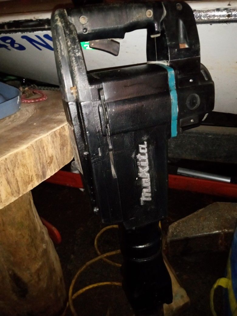 Makita Demolition Hammer