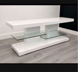 Media table