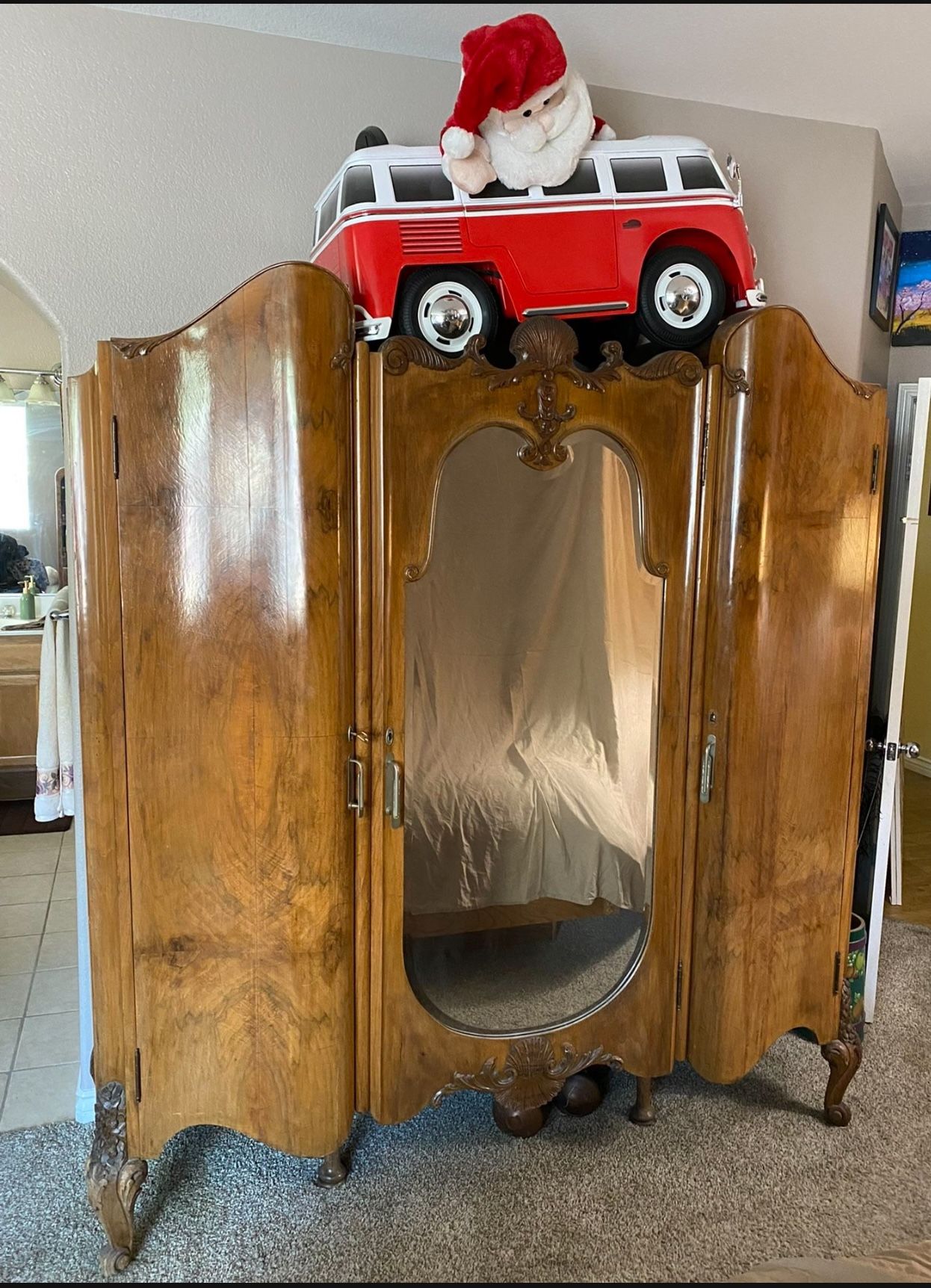 Armoire Wardrobe