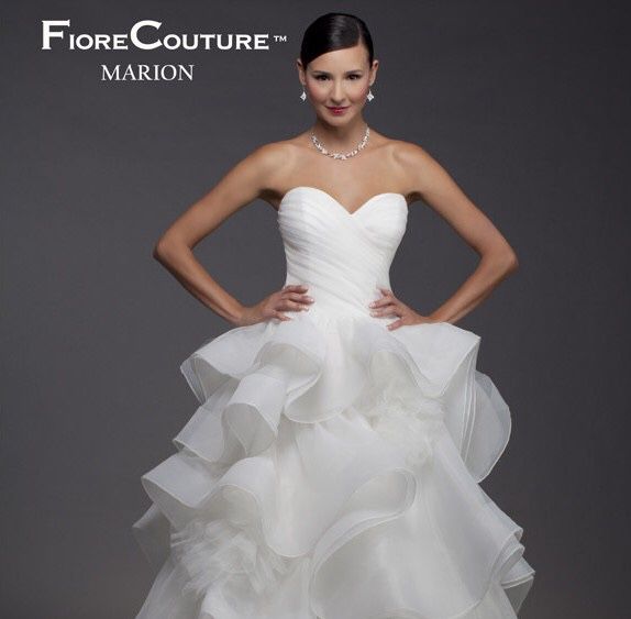 Fiore Couture Marion Ruffled White Wedding Dress Size 10 Unaltered