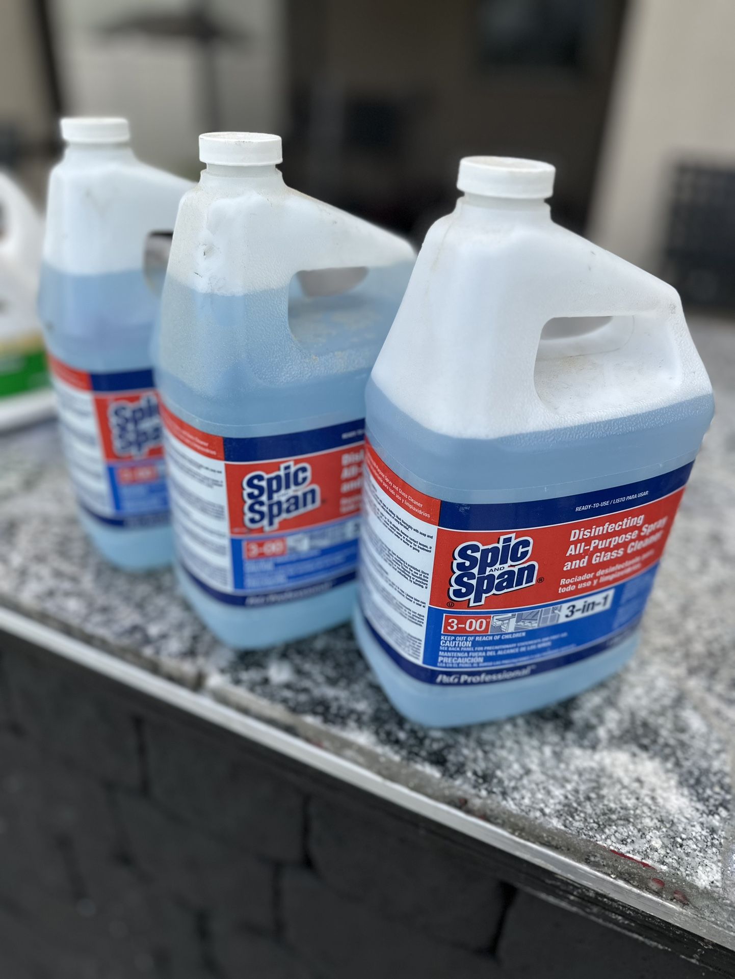 Spic and Span 3-in-1 Disinfecting Cleaner – Gallon Size (NEW & Unopened)