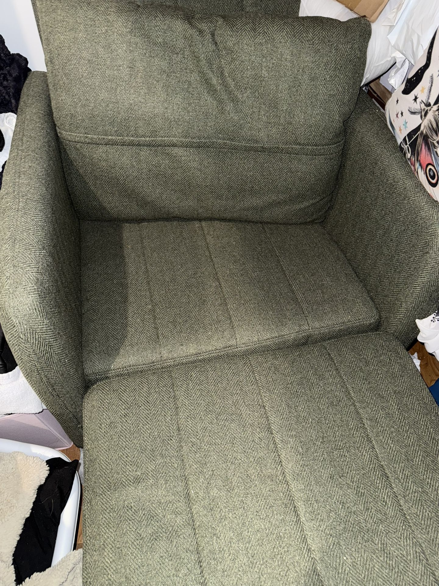 Dark Green Sleeper Chair