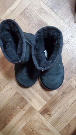Ugg boots size 9 girl black boots