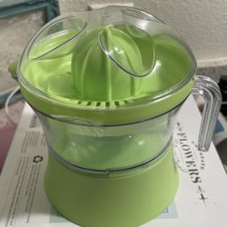 Mini USB Electric Citrus Juicer