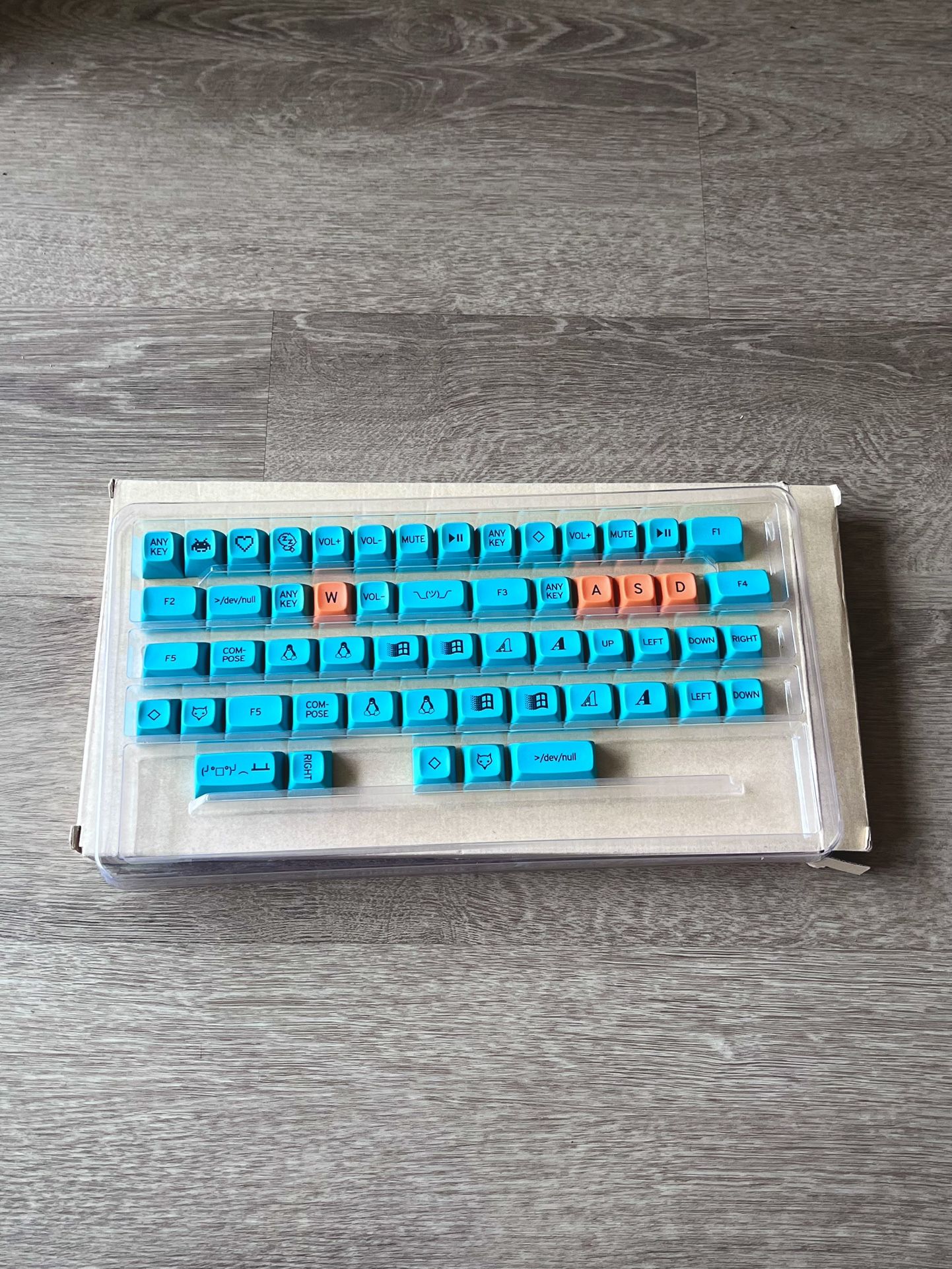DROP + MATT3O /DEV/TTY MT3 CUSTOM KEYCAP SET KIT : LOST FOUND - TRIUMPH