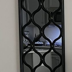 Set of 2 iron mirrors