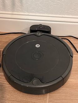 iRobot Roomba Robot Vacuum with Charging Base