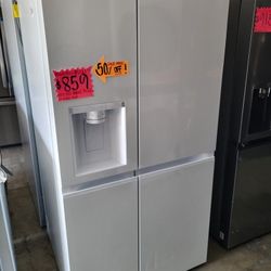 LG Side By Side Refrigerator 27 Cubic Feet