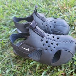 Nike Toddler Sandals 8c