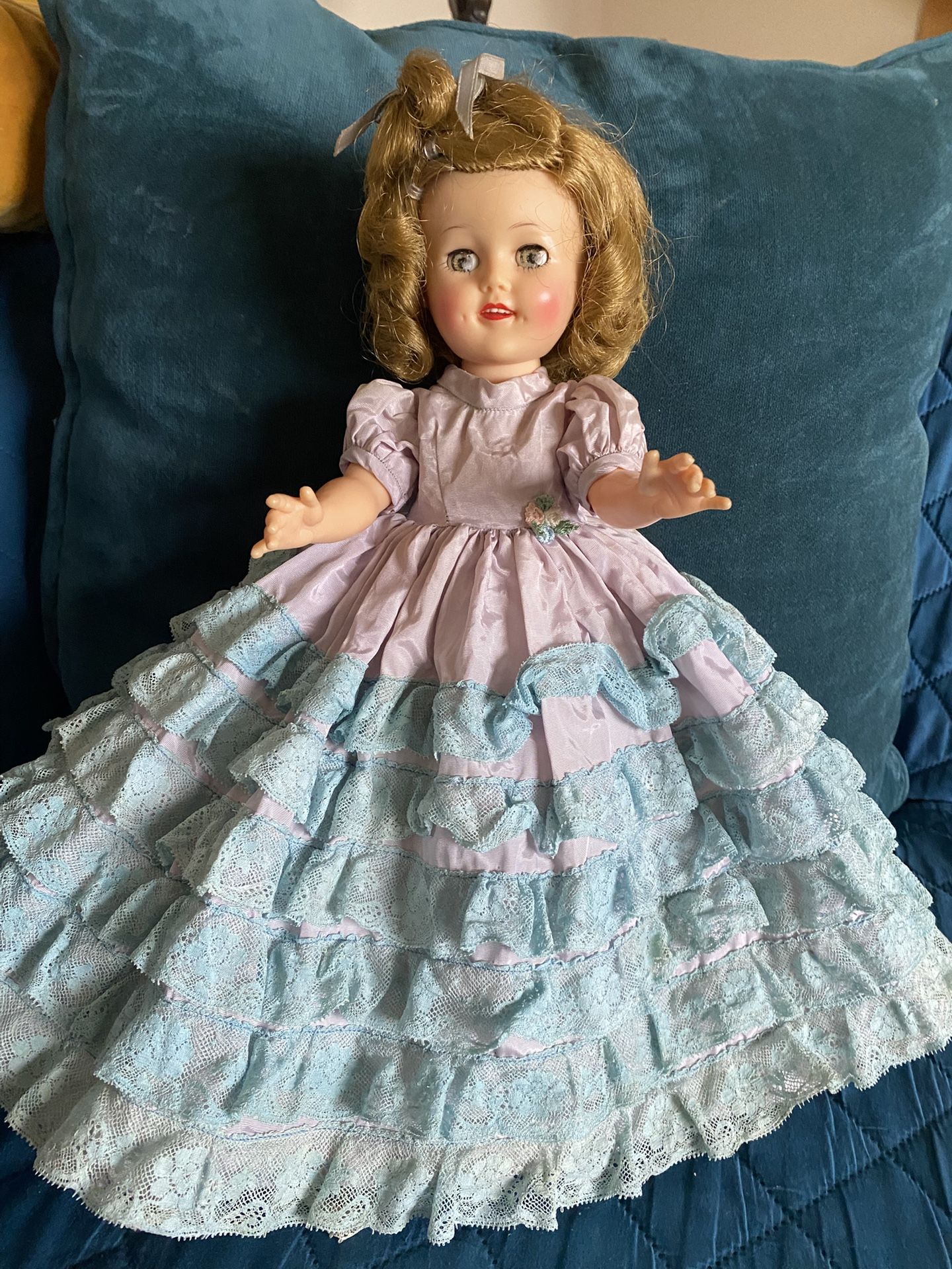 Vintage Shirley Temple Doll With Gown& Pantaloons