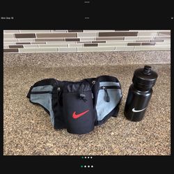 Fanny Pack-Nike + Sports Bottle.        (G)