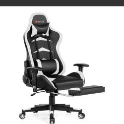 Massage Gaming Chair with Footrest