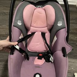 pink and purple carseat
