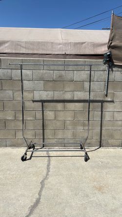 Clothing rack