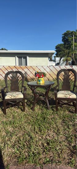 Outdoor Wicker Patio Set