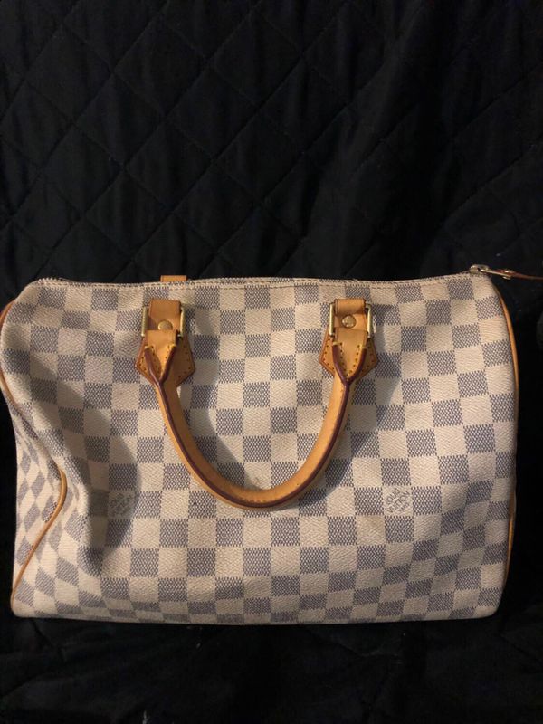 Louis Vuitton Toiletry Pouch for Sale in Laguna Beach, CA - OfferUp