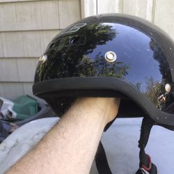 Very Nice Dot Motorcycle Skull Helmet Size mediumOnly $20 Firm