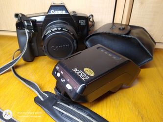 Canon EOS 650 35mm Film Camera