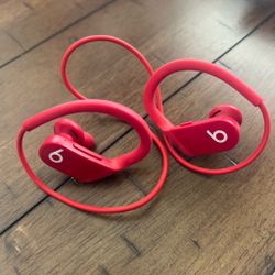 Beats By Dr Dre earphones red