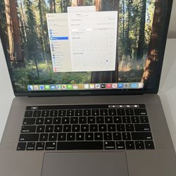 MacBook Pro 2018  15 Inches 256GB