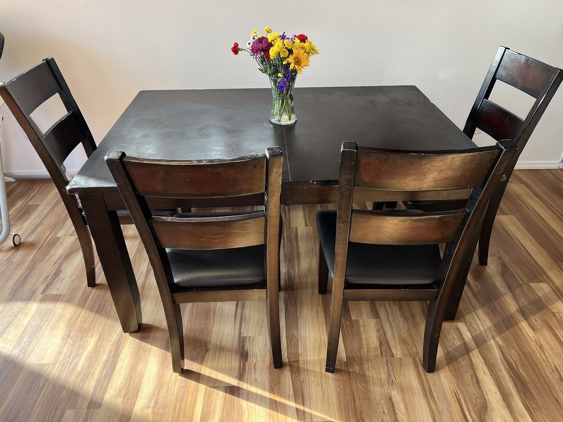 Solid Wood Expandable Dining Table & Chairs for Sale in Redmond, WA ...