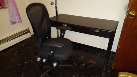 Office desk & chair