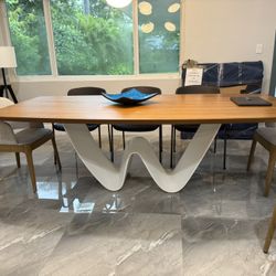 Mesa De comedor A La venta/ Dinning Table For Sale
